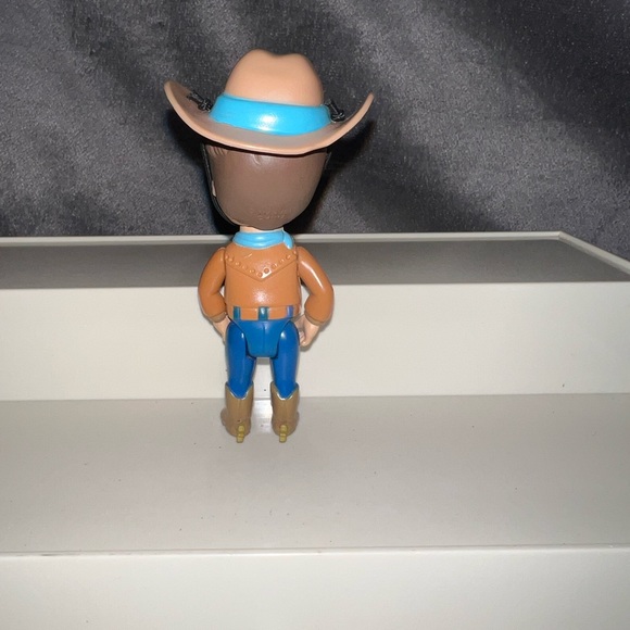 Marvel Miss Party Surprise Cowboy with Hat Poseable 3 3/8" Doll 1999 - Picture 5 of 10